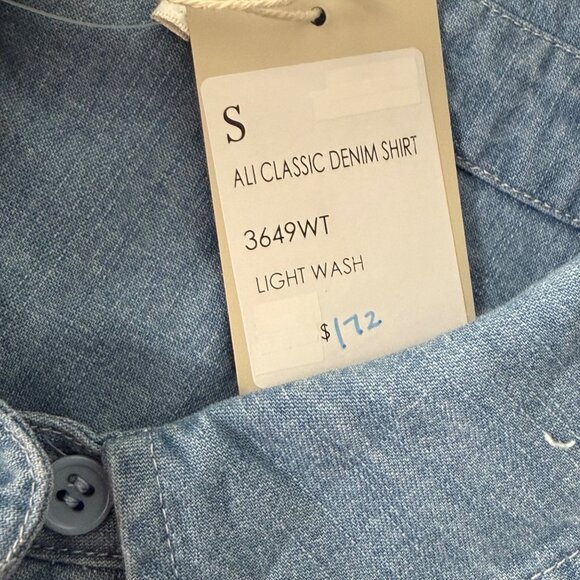 Ali Classic Denim Shirt Light Wash Button-Down By Ecru Womens Small - Picture 5 of 5